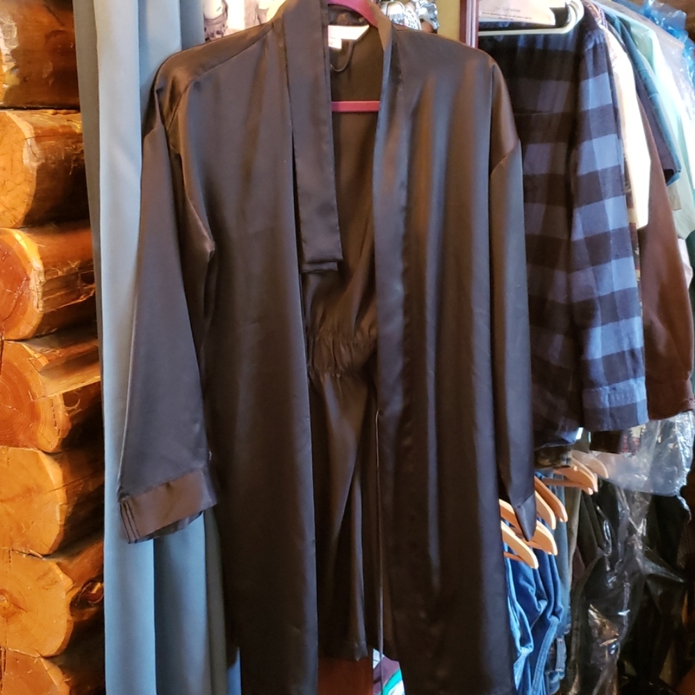 ❣Vintage Victoria's Secret  Shorty Robe❣